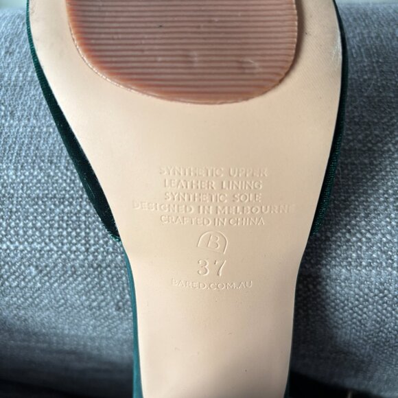 Velvet Emerald Green Heels - size US 7.5 - Picture 11 of 14